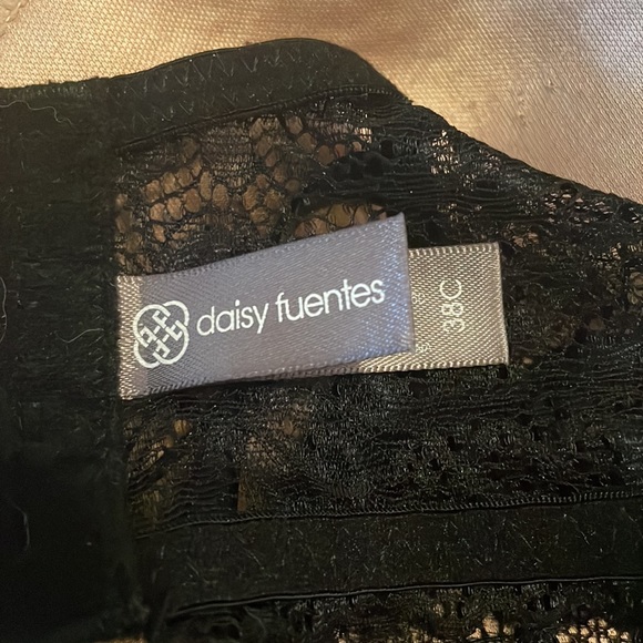Daisy Fuentes Bra 38 C - Picture 5 of 6